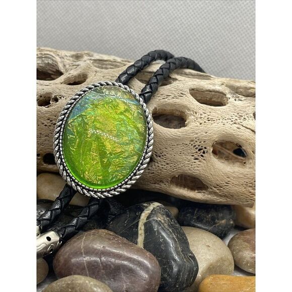 - Silver Large Green Faux Opal Wedding Mens  Womens Western Southwest Bolo - Picture 4 of 12